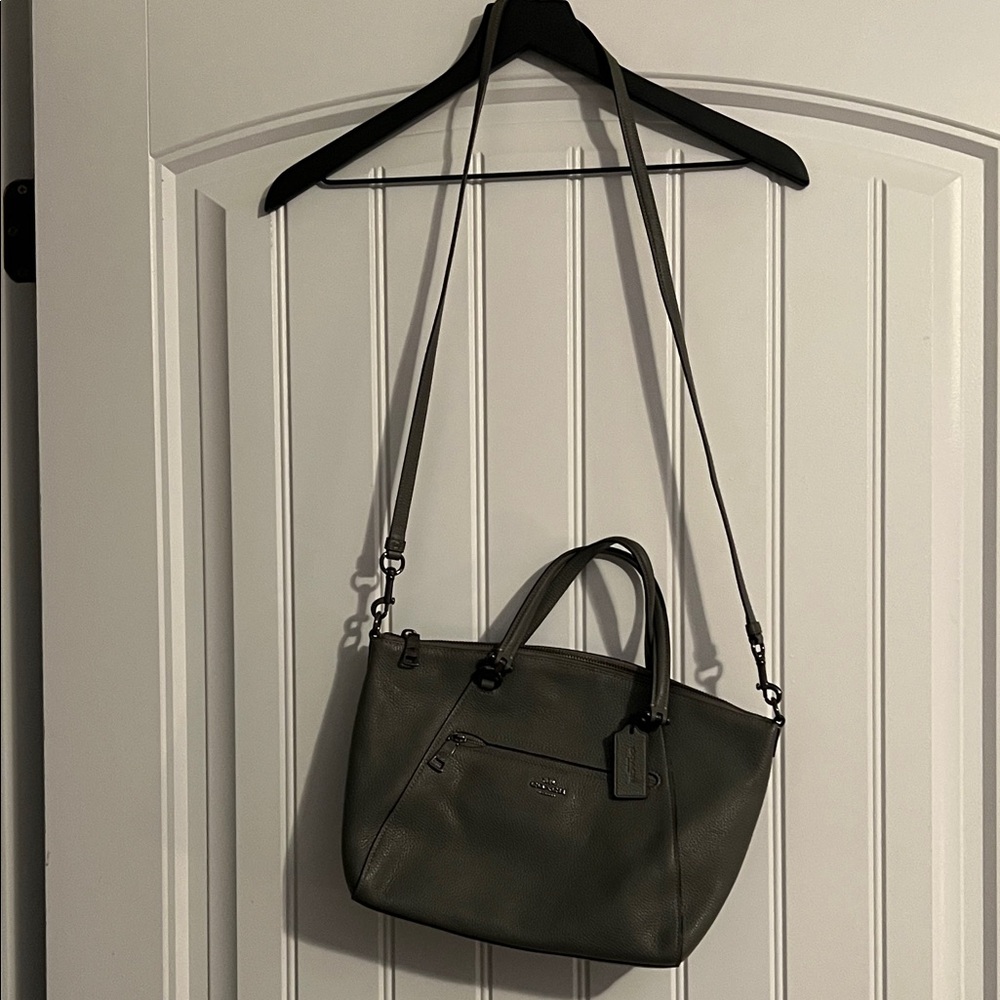 Coach  Pebbled leather Satchel Purse